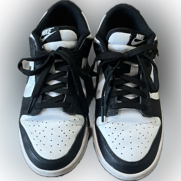 Nike Dunk Low Shoes - Picture 4 of 7